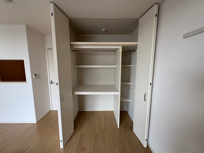 物件内観写真16　(収納)