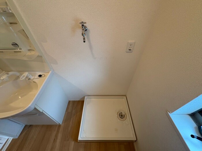 物件内観写真20　(洗濯機置場)