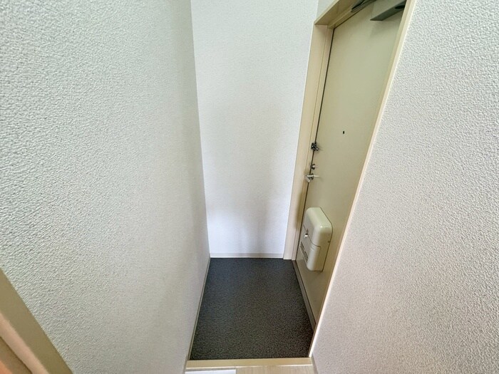 物件内観写真14　(玄関)