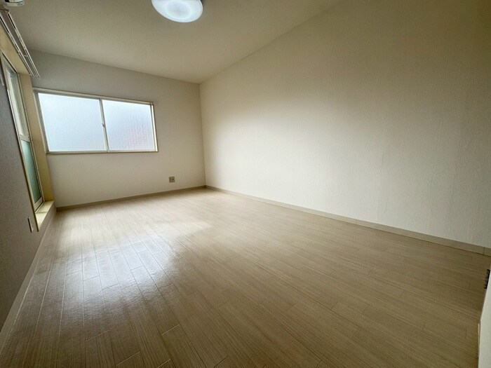 物件内観写真21　(居室)