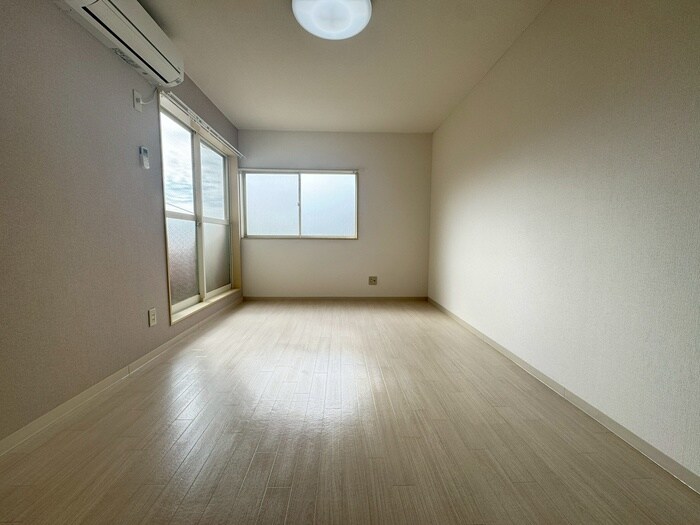 物件内観写真22　(居室)