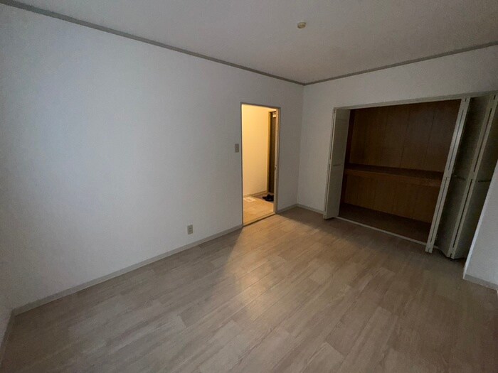 物件内観写真11　(居室)