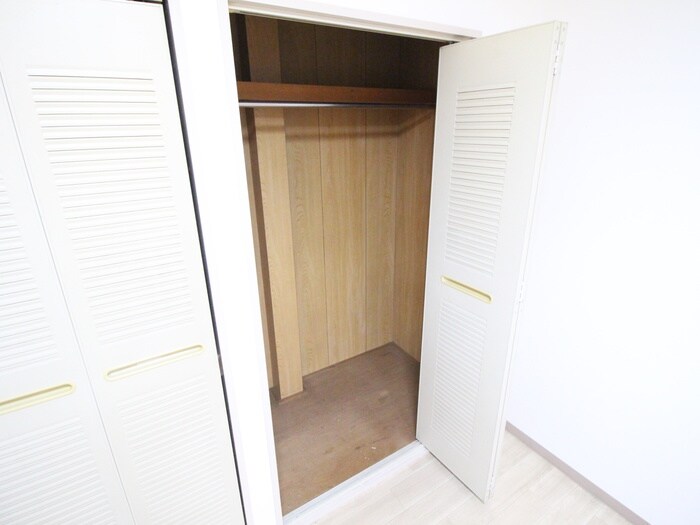 物件内観写真13　(収納)