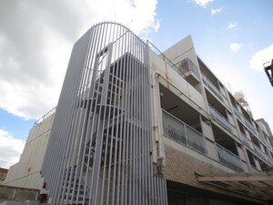 第一丸信ハイツ外観写真