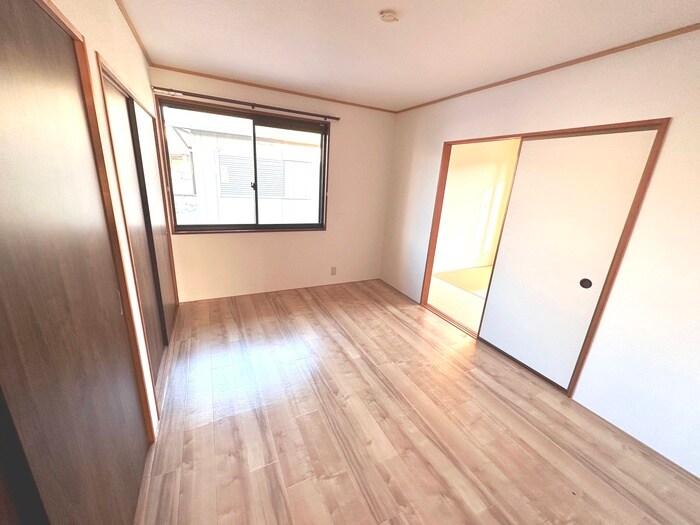 物件内観写真9　(居室)