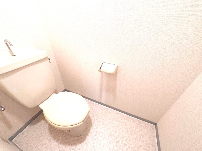 物件内観写真14　(トイレ)