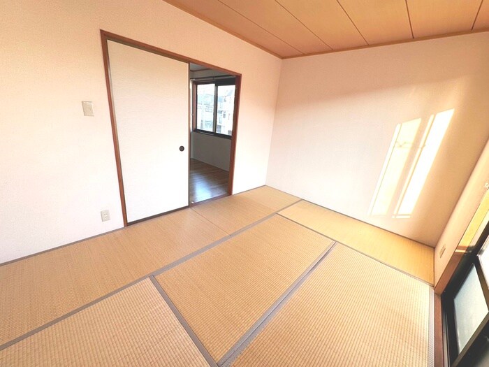 物件内観写真18　(居室)