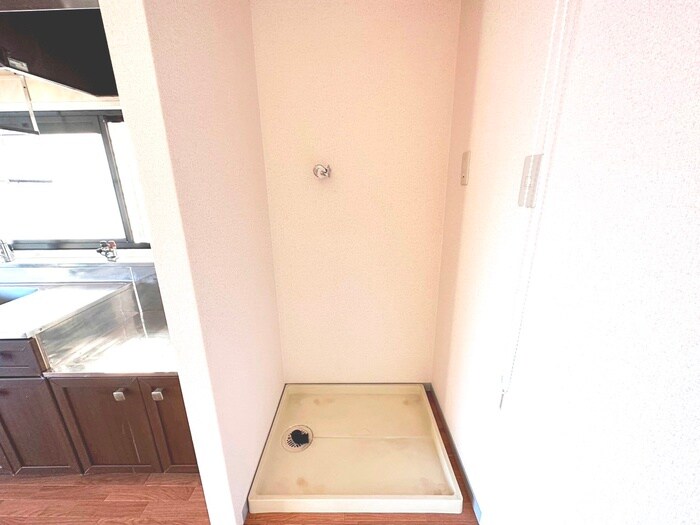 物件内観写真21　(洗濯機置場)