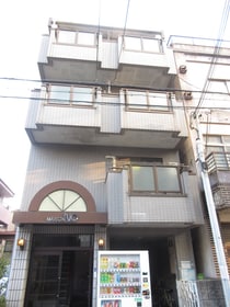 メゾンリオの外観写真