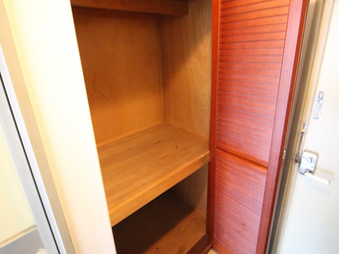 物件内観写真16　(収納)