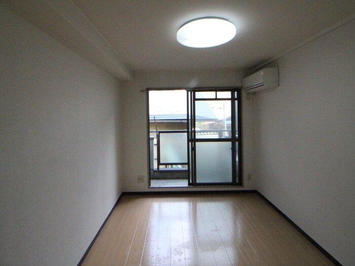 物件内観写真22　(居室)