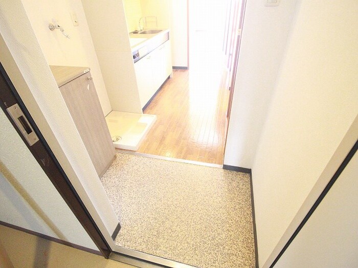 物件内観写真19　(玄関)