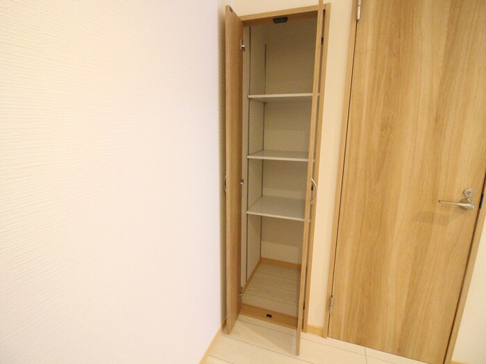 物件内観写真16　(靴箱)