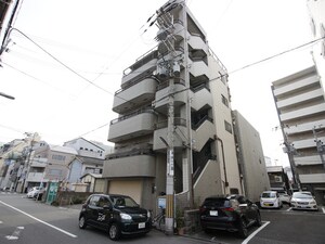 南国マンション外観写真