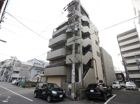 南国マンション外観写真