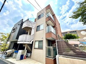 Ｒｏｏｔｓ７３ 千里丘東外観写真