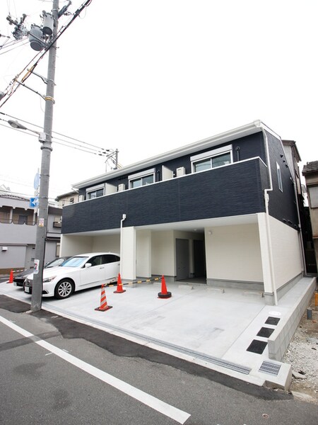 Ｐ＆Ｊ　高田外観写真