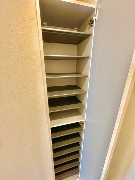 物件内観写真10　(靴箱)