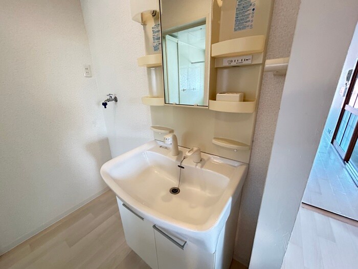 物件内観写真11　(洗面)