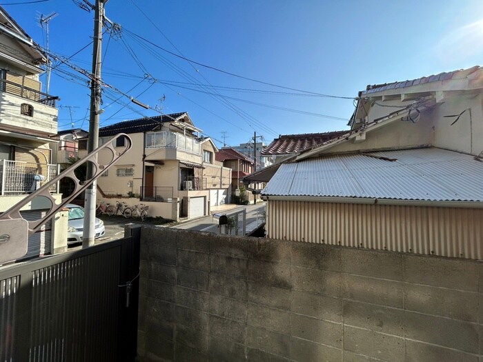 物件内観写真20　(室内からの展望)