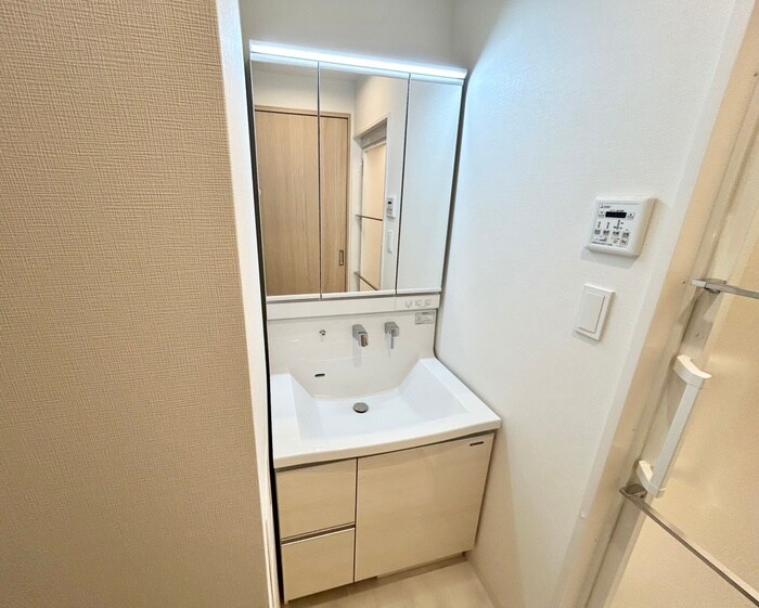 物件内観写真12　(洗面)