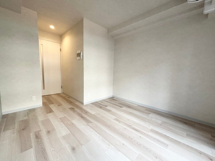 物件内観写真3　(居室)