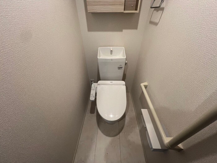 物件内観写真11　(トイレ)