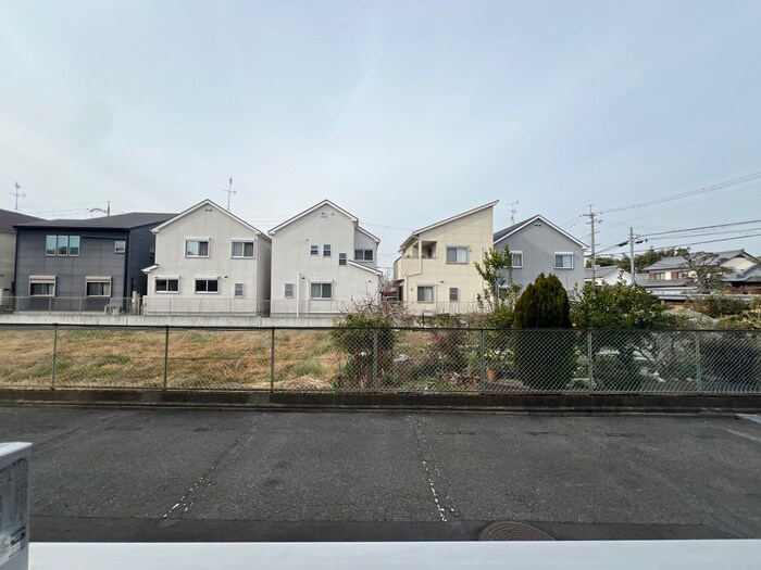 物件内観写真20　(室内からの展望)