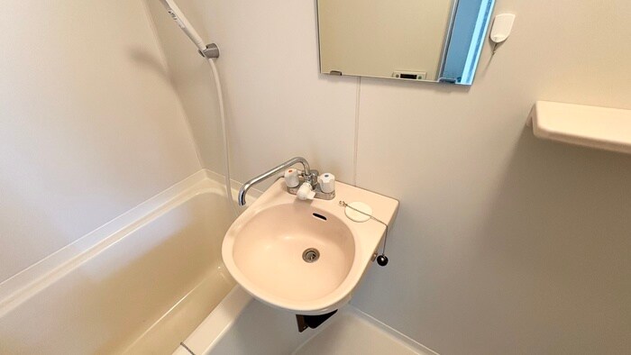 物件内観写真13　(洗面)