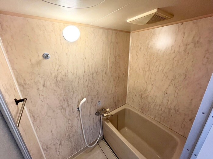 物件内観写真12　(バス／シャワールーム等)