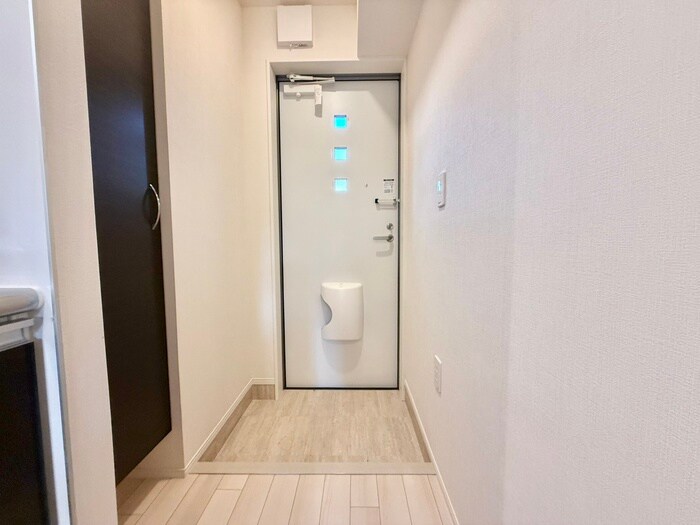 物件内観写真17　(玄関)