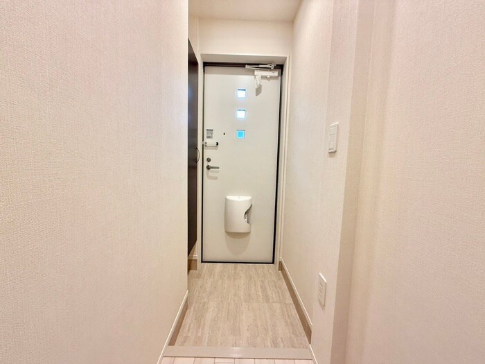 物件内観写真17　(玄関)