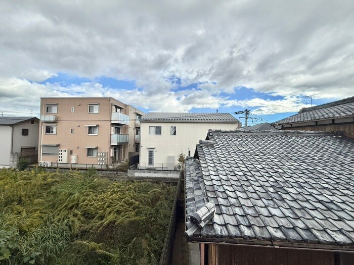 物件内観写真22　(室内からの展望)