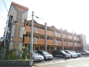 アム－ル富三郎外観写真