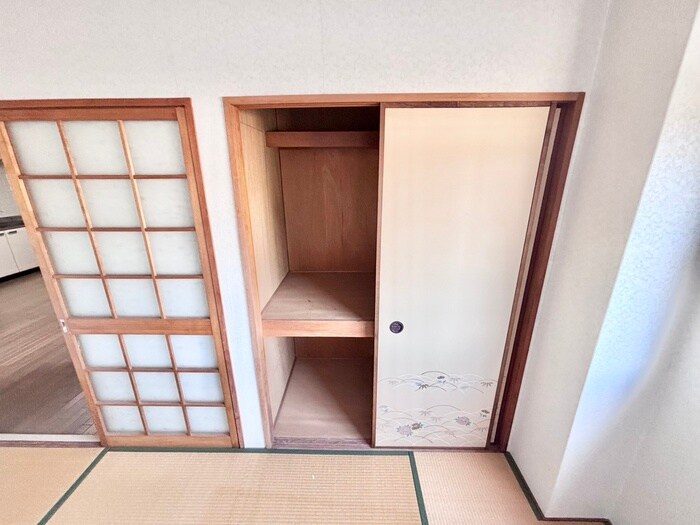 物件内観写真16　(収納)