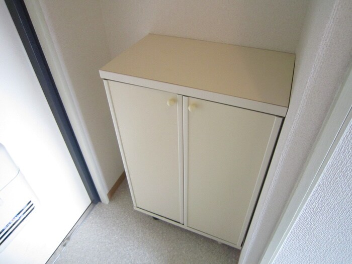 物件内観写真15　(靴箱)