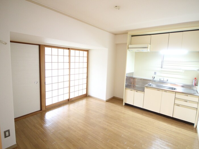 物件内観写真8　(居室)