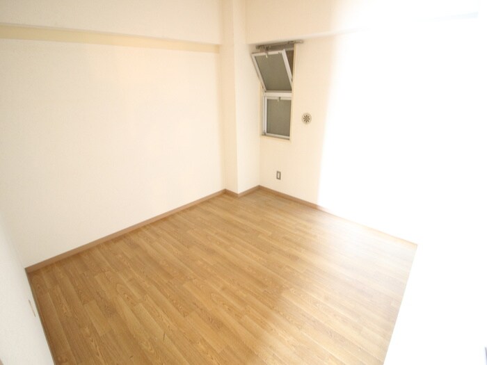 物件内観写真11　(居室)