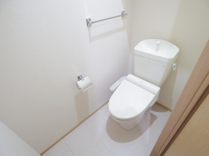 物件内観写真16　(トイレ)