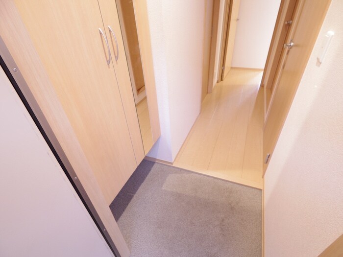 物件内観写真20　(玄関)