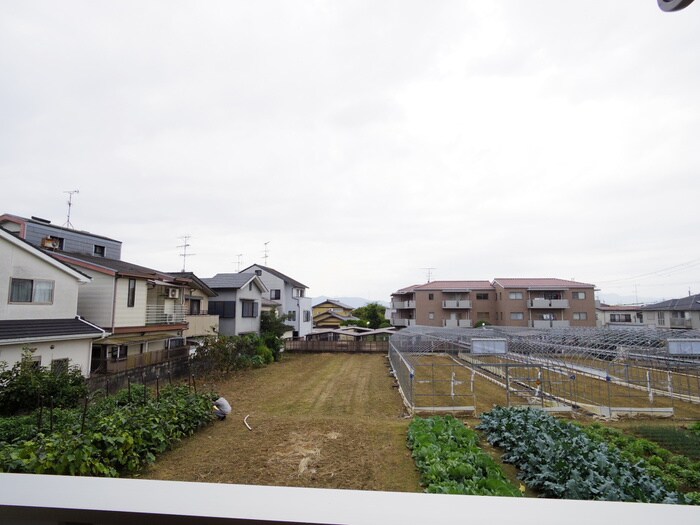 物件内観写真22　(室内からの展望)