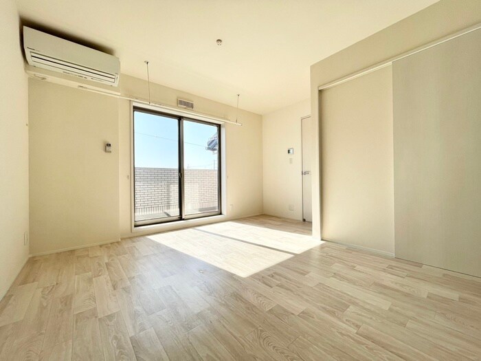 物件内観写真9　(居室)