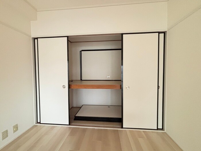 物件内観写真13　(収納)