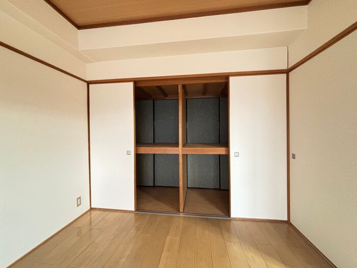 物件内観写真13　(収納)