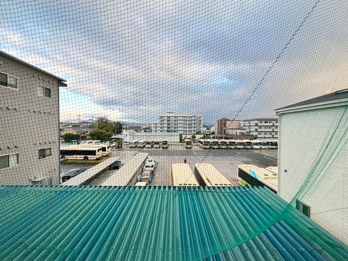 物件内観写真15　(室内からの展望)