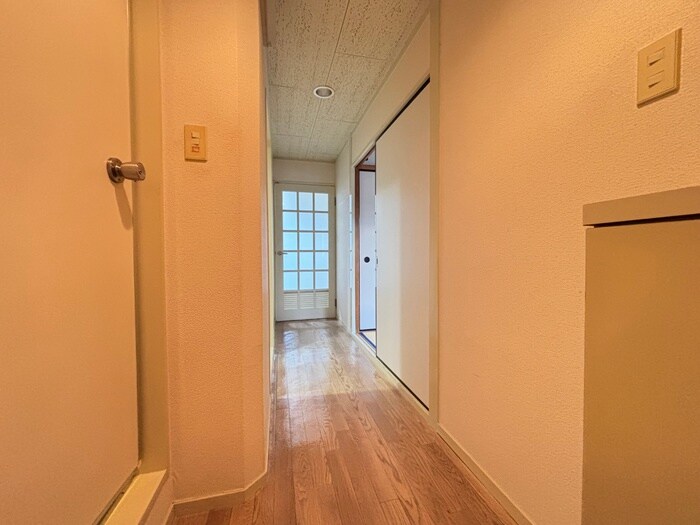 物件内観写真19　(廊下)