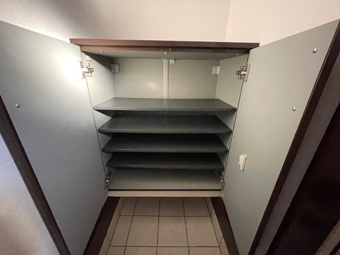 物件内観写真21　(靴箱)