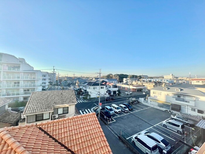 物件内観写真19　(室内からの展望)