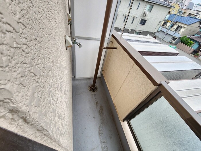 物件内観写真19　(洗濯機置場)