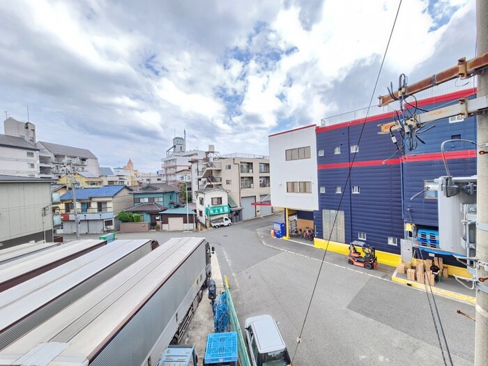 物件内観写真22　(室内からの展望)